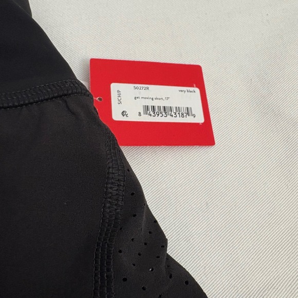 Spanx black size small Get moving skort 17 inch length new built in shorts - Picture 11 of 11